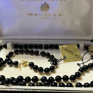 Black pearl necklace and bracelet set
